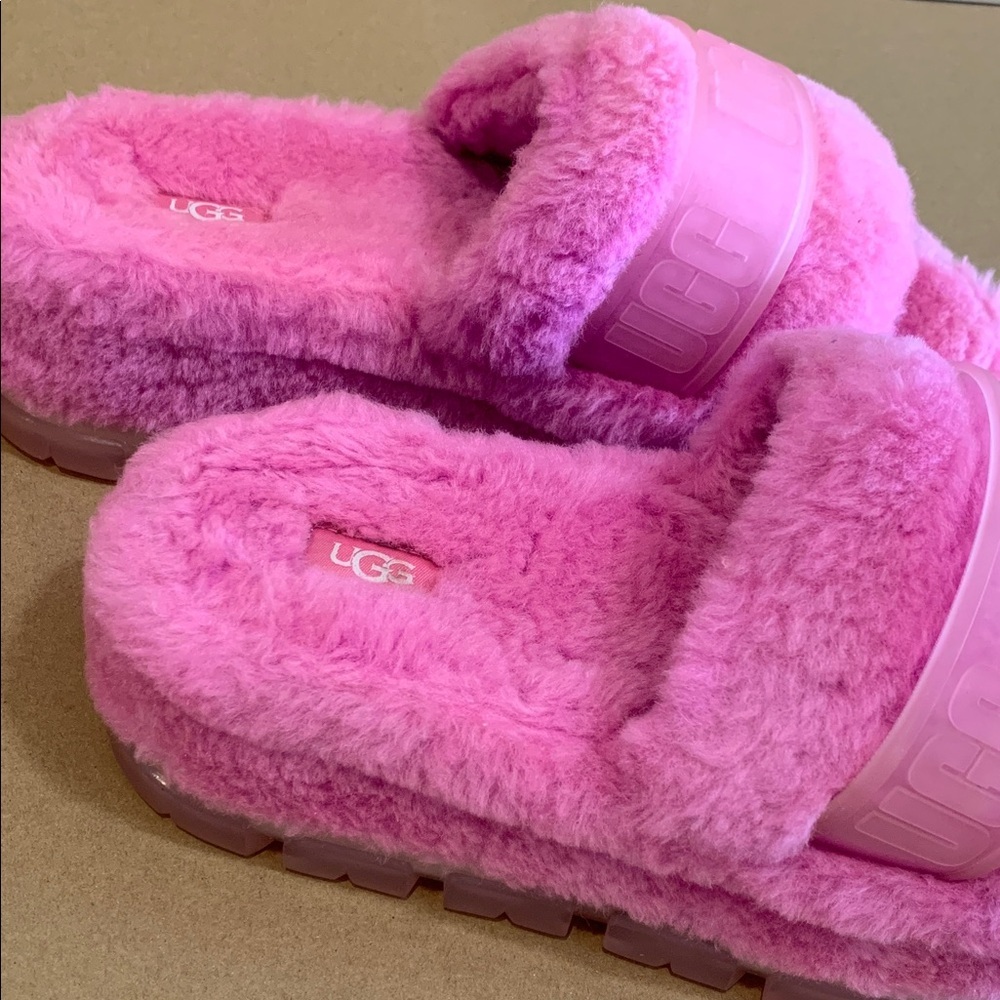 UGG Vibrant Pink Fluffy Slides - Picture 4 of 4